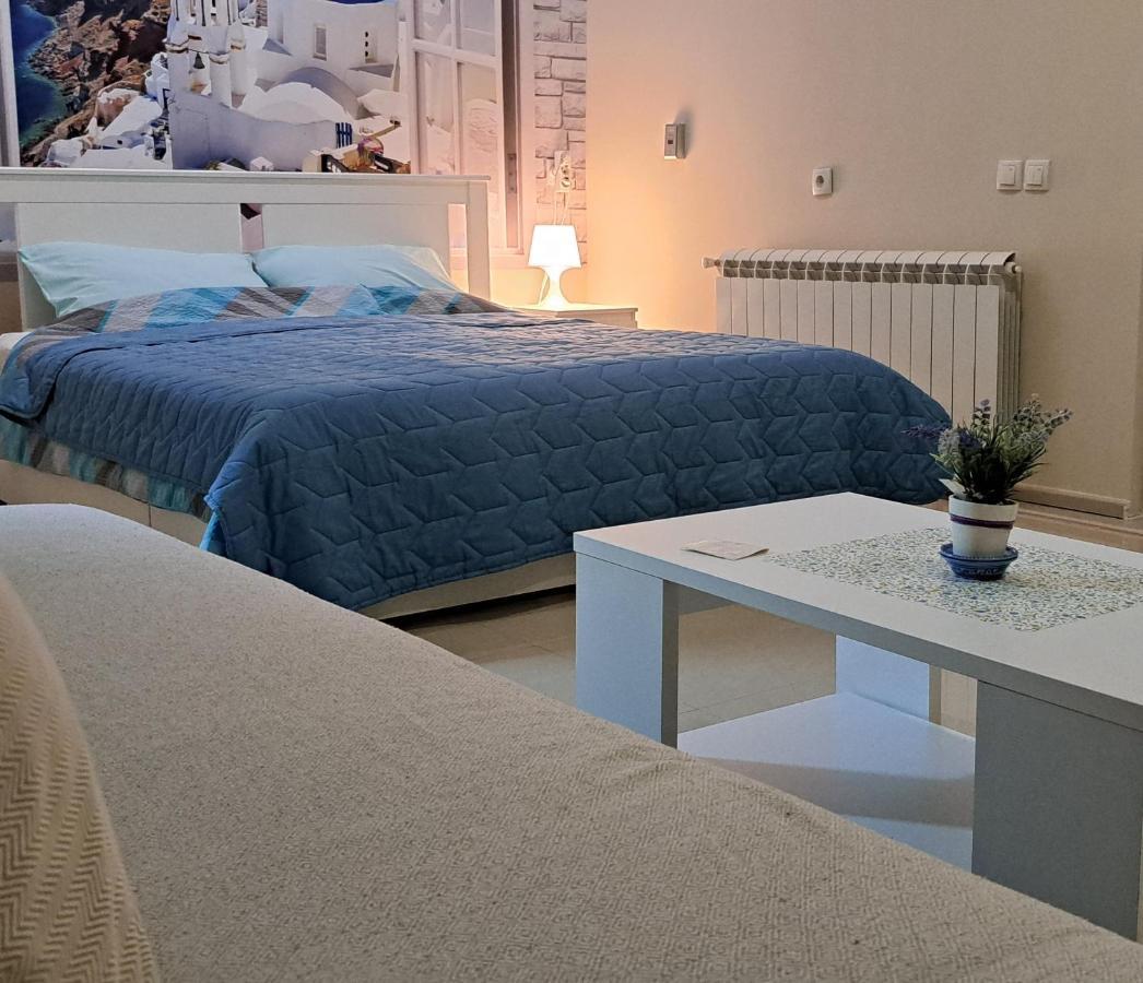 Apartamento Santorini Sremska Mitrovica Exterior foto